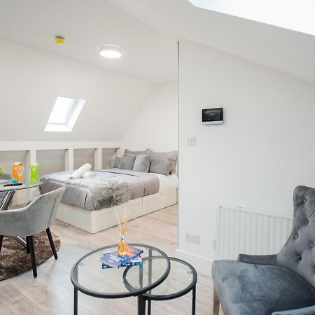 Spacious And Modern Studio In London G Exterior foto